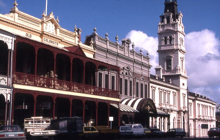 VictorianBuilding0003