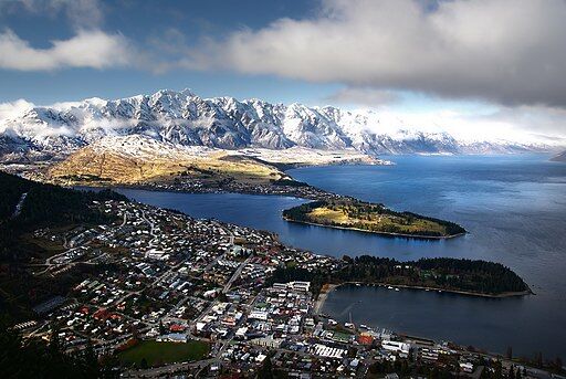 Queenstown 1 (8168013172)