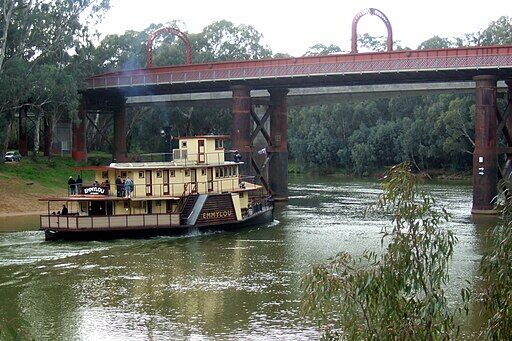 Echuca-Moama rail bridge Stevage